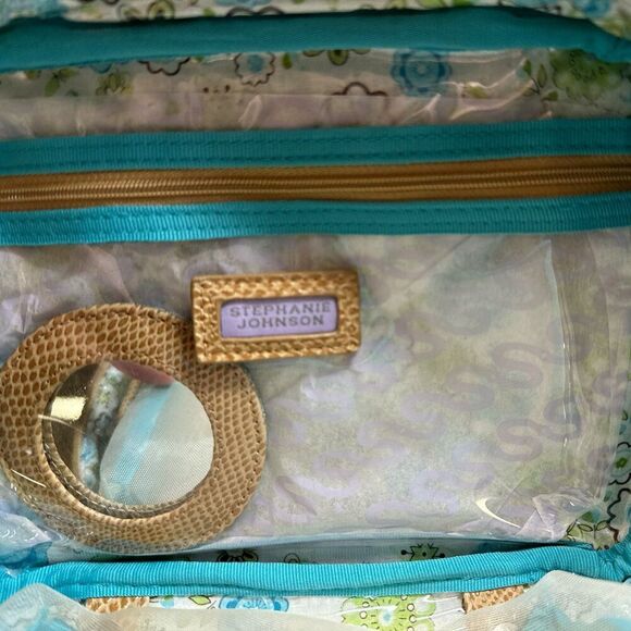 Stephanie Johnson Toiletry Bag Travel Green Gold Metallic Cosmetics NWOT - Picture 12 of 15